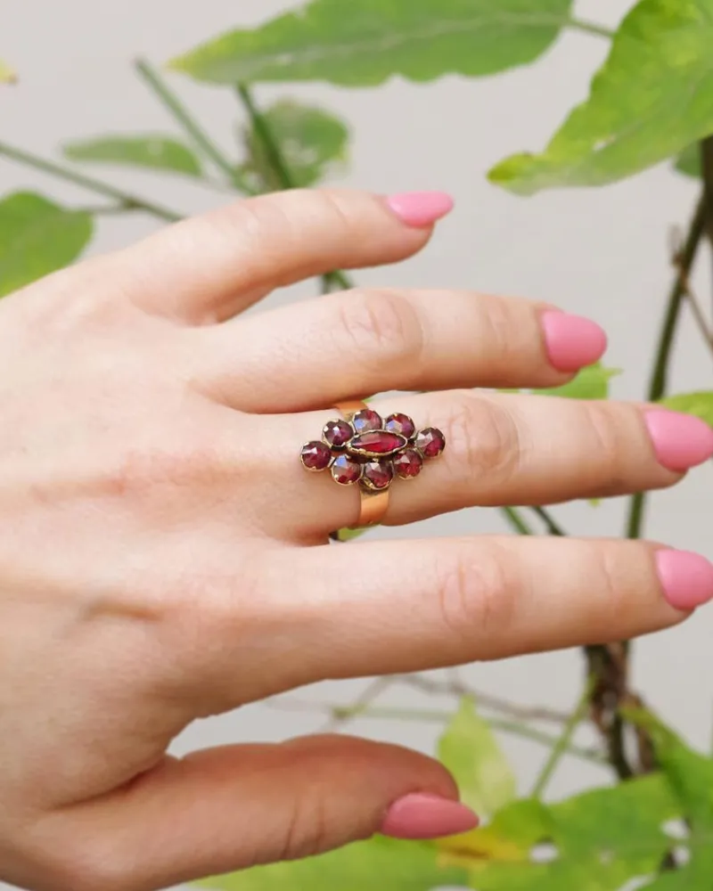 Pamono Perpignan Garnet Marquise Ring> Rings