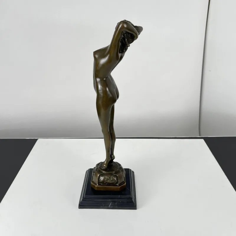 Sale Pamono Philips, Art Deco Sculpture of a Nude Woman, 20th Century, Bronze