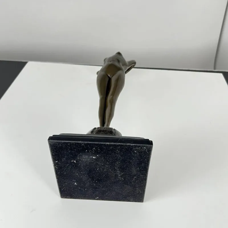 Sale Pamono Philips, Art Deco Sculpture of a Nude Woman, 20th Century, Bronze