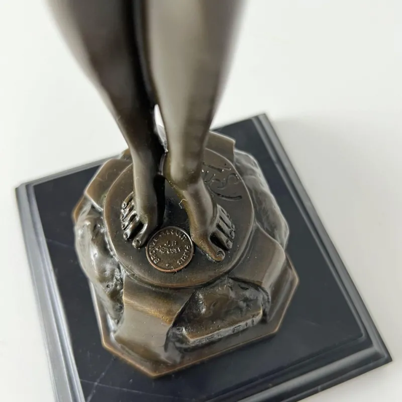 Sale Pamono Philips, Art Deco Sculpture of a Nude Woman, 20th Century, Bronze