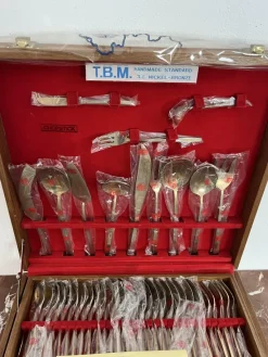 Pamono 120-Piece Oriental Brass Cutlery Set, 1977, Set of 120> Dinnerware Accessories
