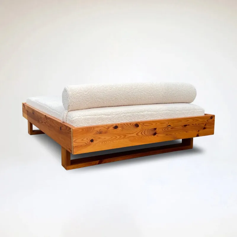 Pamono Pine and Bouclé Daybed by Ate Van Apeldoorn for Houtwerk Hattem, 1970s> Daybeds & Chaises Lounges