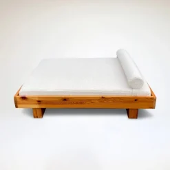 Pamono Pine and Bouclé Daybed by Ate Van Apeldoorn for Houtwerk Hattem, 1970s><noscript><img width=