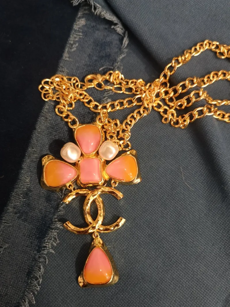 Pamono Pink and Gold Chanel Necklace Pendant from Chanel> Necklaces