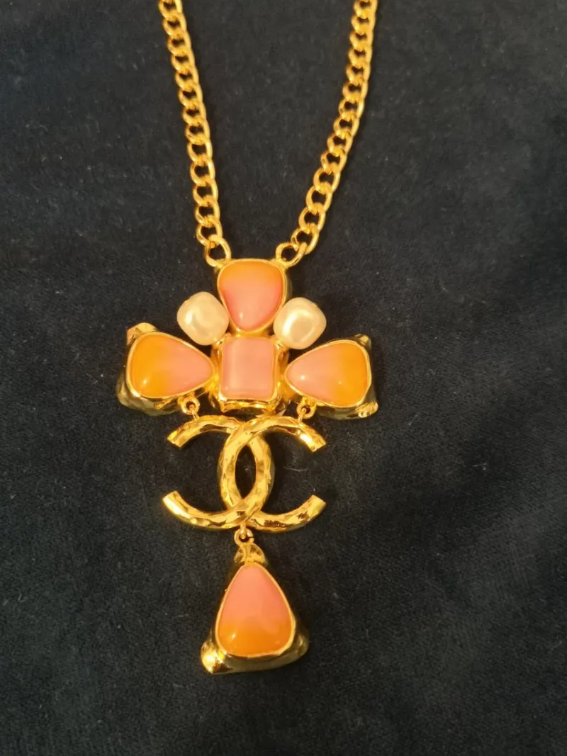 Pamono Pink and Gold Chanel Necklace Pendant from Chanel> Necklaces