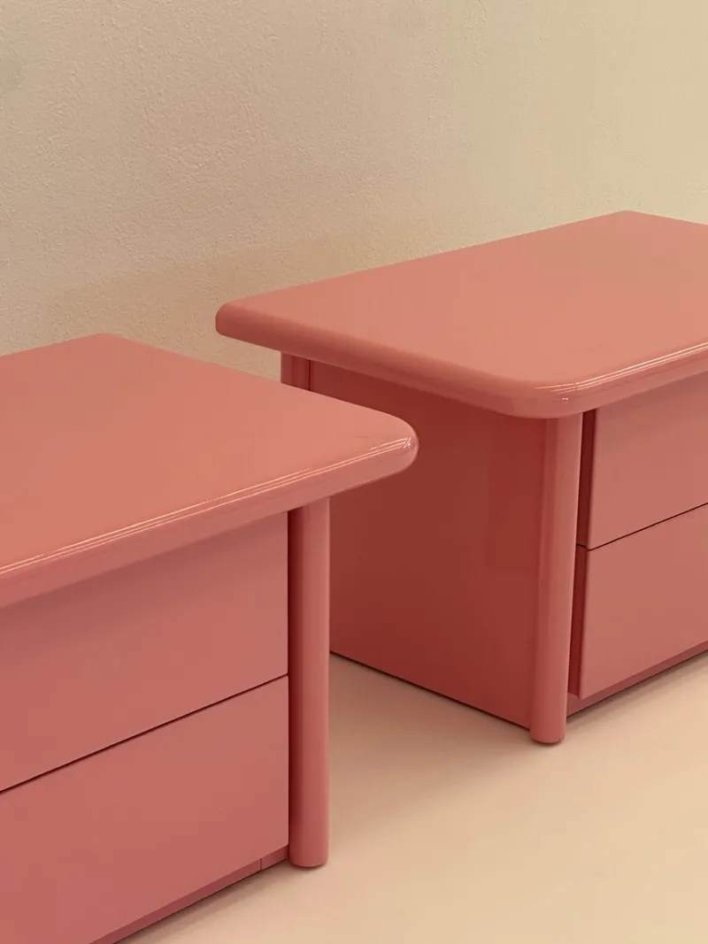 Pamono Pink Lacquered Wooden Bedside Tables, 1980s, Set of 2> Nightstands