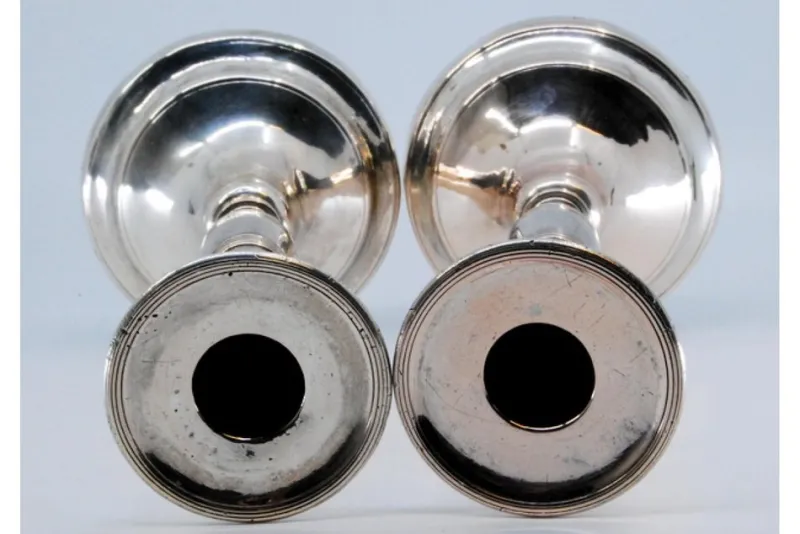 Pamono Plain Silver Candlesticks, Set of 2> Candleholders