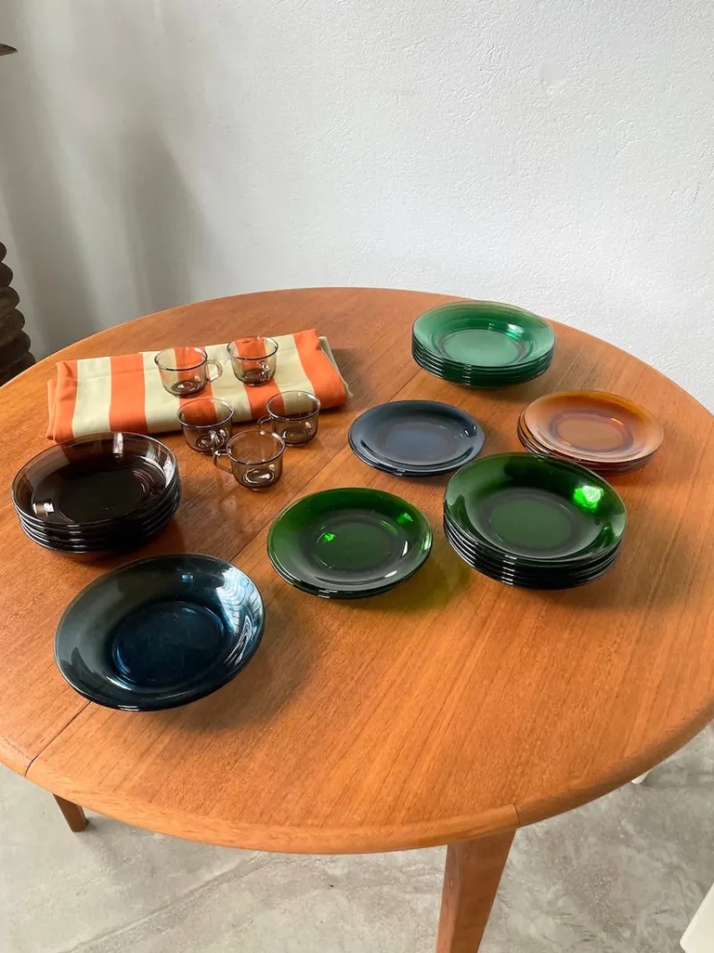Pamono Plates and Cups Set from Duralex, 1960s, Set of 43> Dinner Plates & Bowls