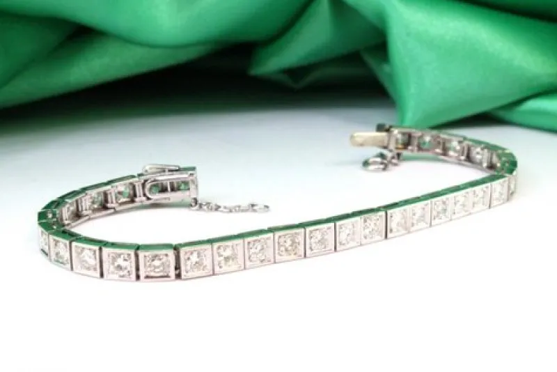 Pamono Platinum Rivière Bracelet with Calibrated Synthetic Rubies and Ring> Bracelets
