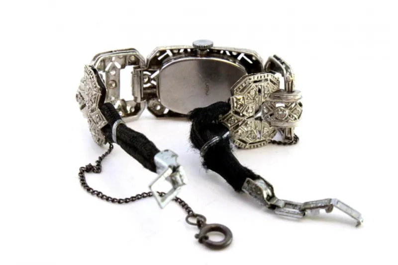 Pamono Platinum Watch with Articulated Bracelet, Brilliant-Cut Diamonds and Safety Chain> Watches