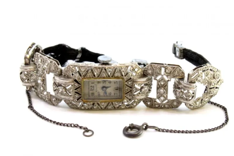 Pamono Platinum Watch with Articulated Bracelet, Brilliant-Cut Diamonds and Safety Chain> Watches