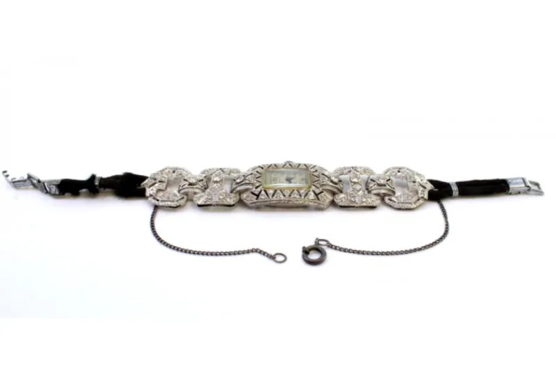 Pamono Platinum Watch with Articulated Bracelet, Brilliant-Cut Diamonds and Safety Chain> Watches