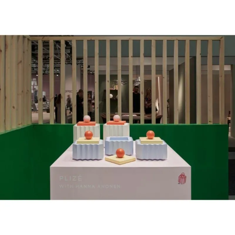 Pamono Plizé Boxes in 2l White & 2M Blue by Made by Choice, Set of 4> Trunks, Crates & Baskets