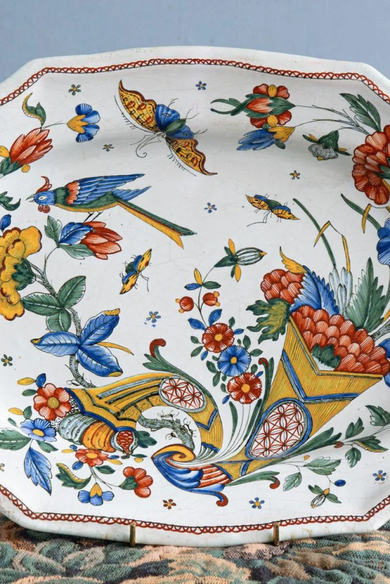 Outlet Pamono Polychrome Dish with Cornucopia by Rouen Faience, 1740s