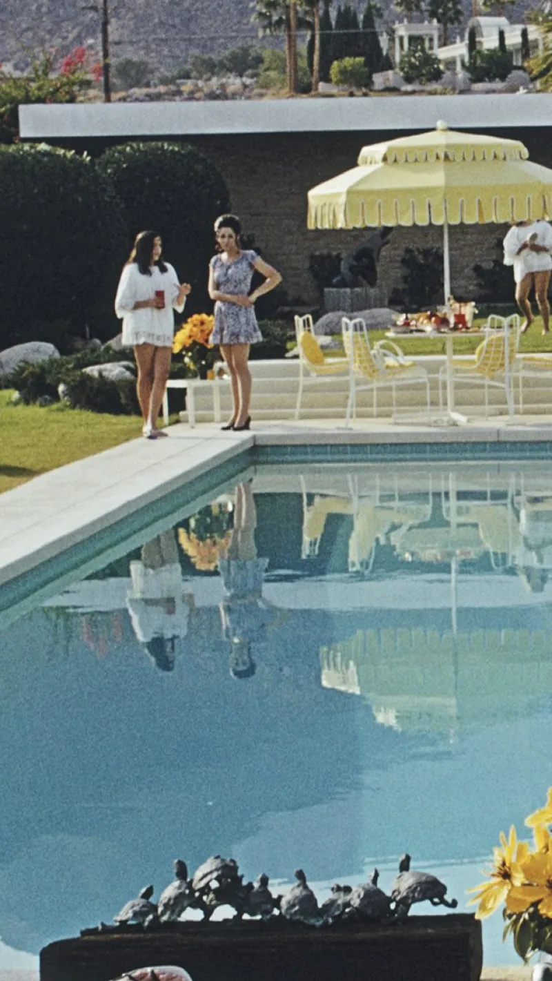 Pamono Poolside Gossip Print by Slim Aarons for Galerie Prints> Mid-Century