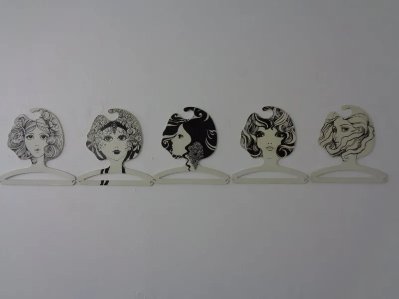 Pamono Pop Art Plastic Coat Hangers, 1960s, Set of 5> Racks, Hooks & Valets
