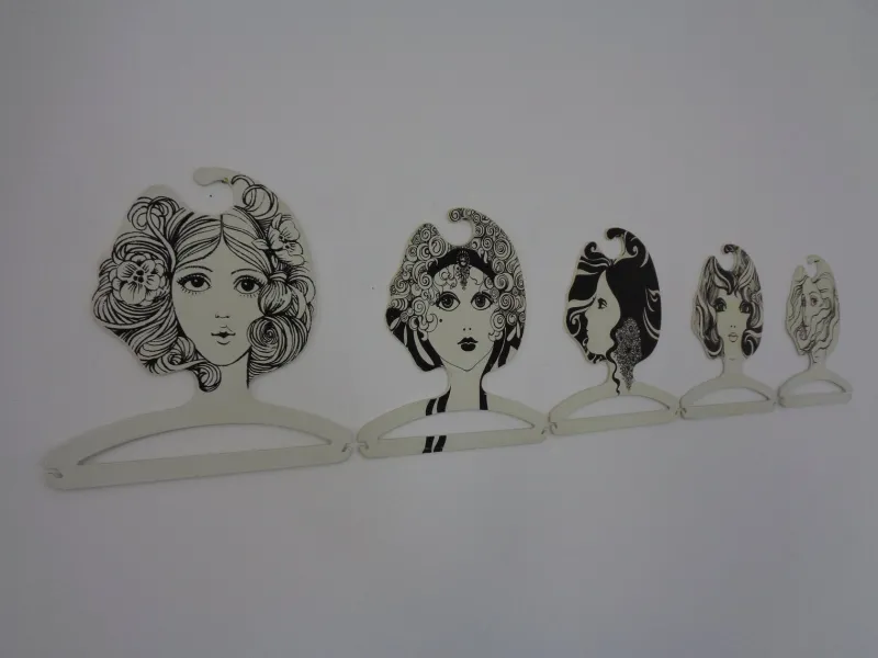 Pamono Pop Art Plastic Coat Hangers, 1960s, Set of 5> Racks, Hooks & Valets