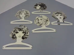 Pamono Pop Art Plastic Coat Hangers, 1960s, Set of 5><noscript><img width=
