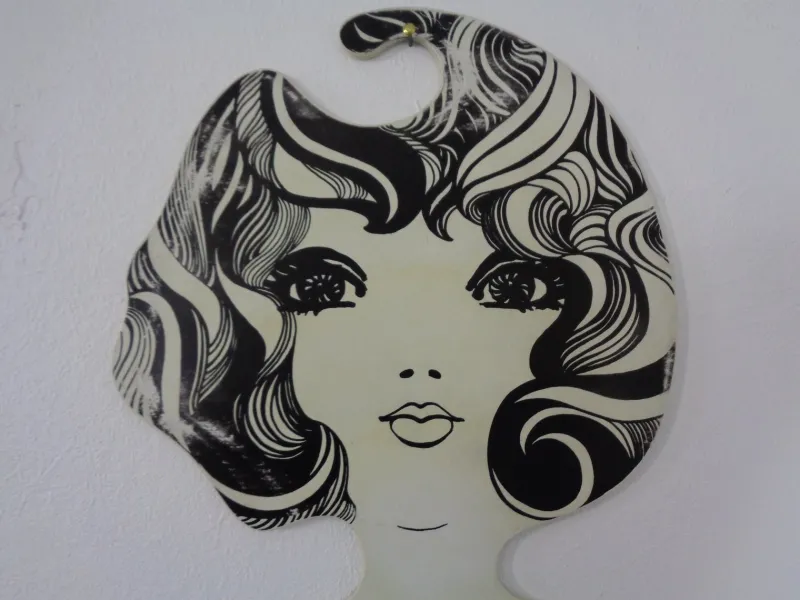 Pamono Pop Art Plastic Coat Hangers, 1960s, Set of 5> Racks, Hooks & Valets