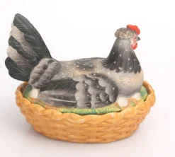 Best Pamono Porcelain Chicken Dish, 1890s