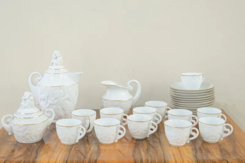 Clearance Pamono Porcelain Coffee Service by O. Castro for Dolmen, Galicia, Spain, 1950s, Set of 27