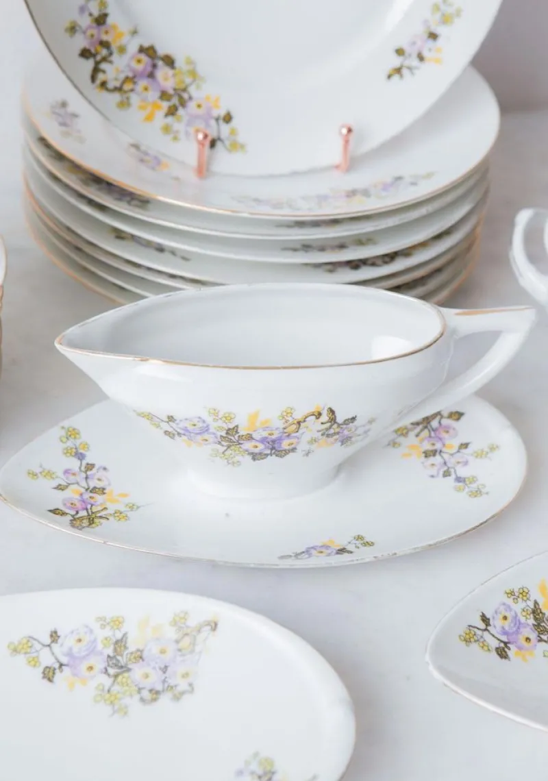 Pamono Porcelain Dishes with Flowers from Limoges, 1940s, Set of 36> Dinner Plates & Bowls