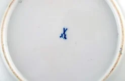 Sale Pamono Porcelain Plate with Hand-Painted Birds and Insects from Meissen