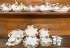 Pamono Porcelain Set by Royal Albert, 1960s, Set of 36> Coffee & Tea Service
