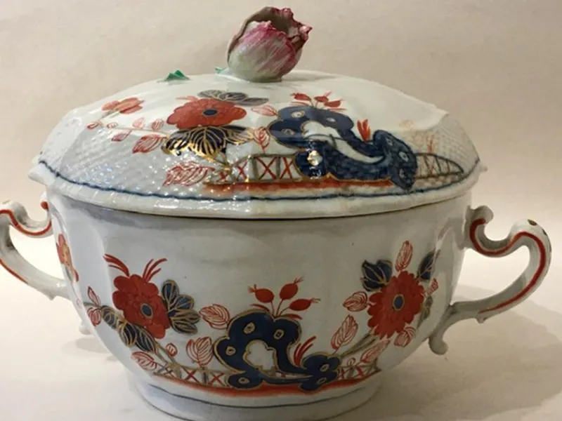 New Pamono Porcelain Tureen with Red and Blue Decor by Richard Ginori, Italy, 19th Century