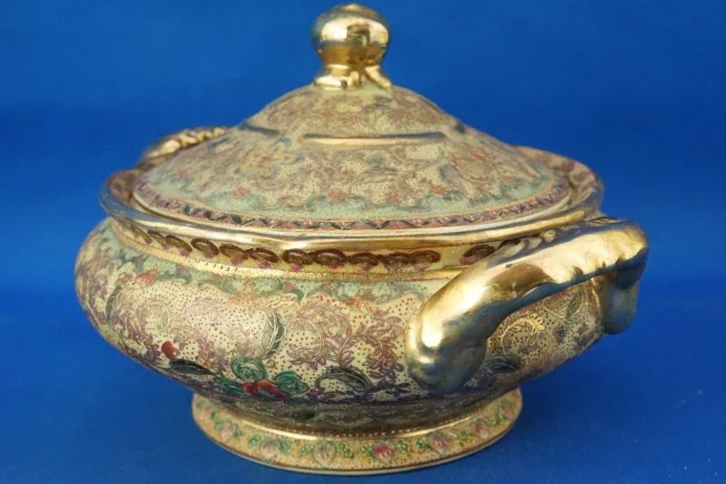 Online Pamono Porcelain Tureen with Relief Enamels by Satsuma, 1920s