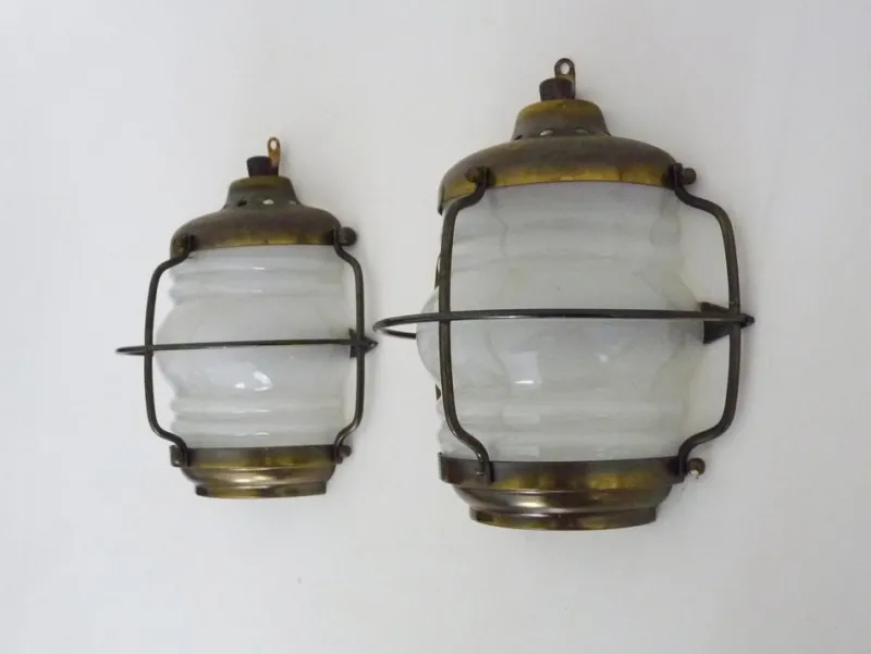 Outlet Pamono Porthole-Style Wall Lights in Brass and Glass, 1960s, Set of 2