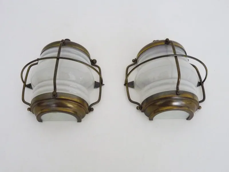 Outlet Pamono Porthole-Style Wall Lights in Brass and Glass, 1960s, Set of 2