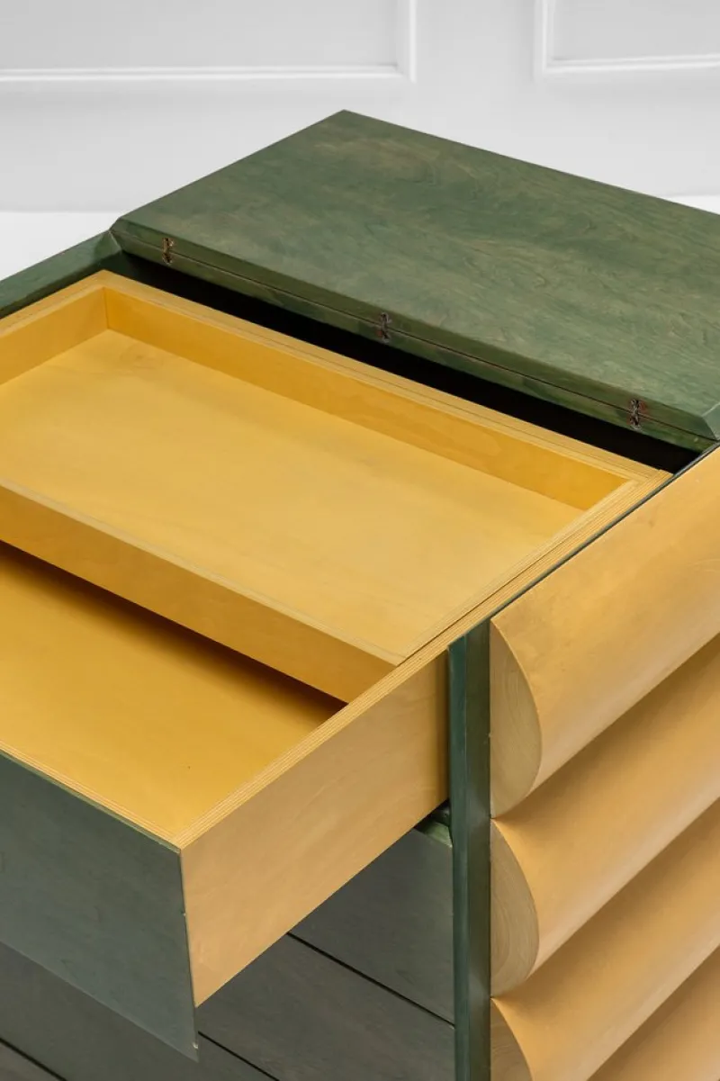 Pamono Postmodern Architectural Chest of Drawers in Natural Wood and Aniline-Stained Wood, 1980s> Dressers, Commodes & Chests