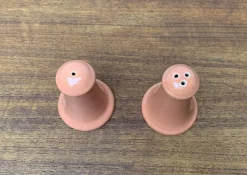 Pamono Postmodern Ceramic Salt and Pepper Shakers by Gallo Design for Villeroy & Boch, Set of 2><noscript><img width=