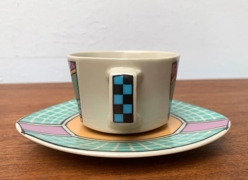 Pamono Postmodern Flash One Series Coffee Service Plates, Cups, Saucers by Dorothy Hafner for Rosenthal, 1980s, Set of 6> Coffee & Tea Service