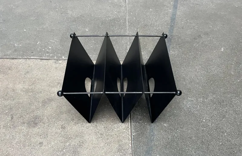 Online Pamono Postmodern Italian Metal Magazine Rack Holder, 1980s