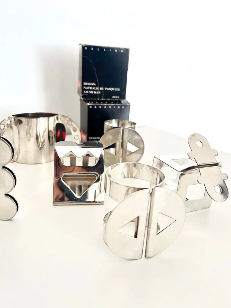 Pamono Postmodern Napkin Rings in Stainless Steel by Nathalie du Pasquier for Bodum, 1990s, Set of 6> Serving Dishes