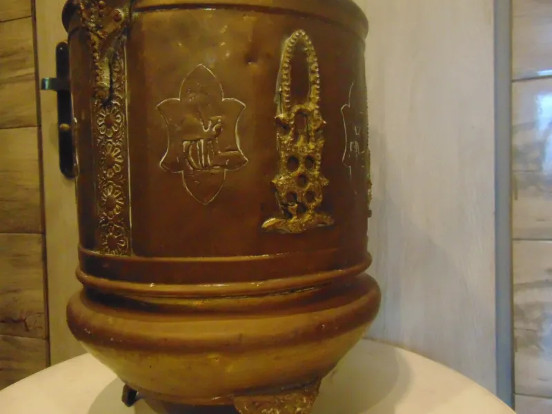 Pamono Pre-War Copper Flower Container> Garden Accessories