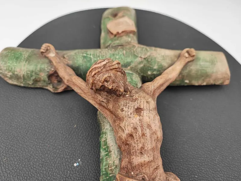 Pamono Pre-War Hanging Cross in Plaster, 1920s> Art Deco