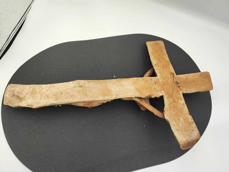 Pamono Pre-War Hanging Cross in Plaster, 1920s> Art Deco