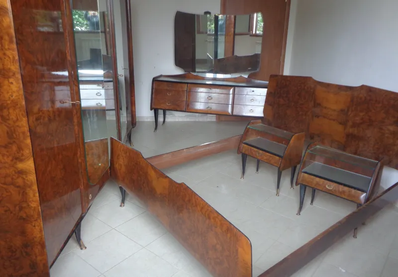 Online Pamono Primavera 57 Bedroom Series in Walnut, Briar, Glass and Brass by Osvaldo Borsani for Atelier Borsani Varedo, 1957, Set of 5