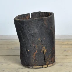 Pamono Primitive Storage Planter, 1900> Planters And Jardiniere