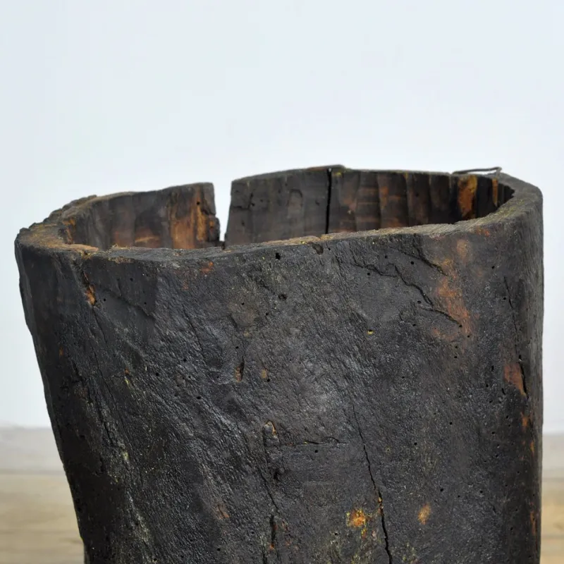 Pamono Primitive Storage Planter, 1900> Planters And Jardiniere