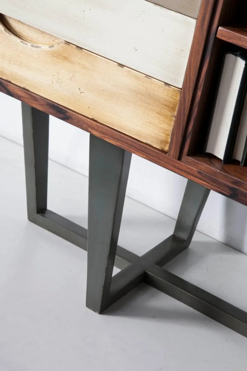 Hot Pamono Punk Sideboard 200 by Lola Glamour