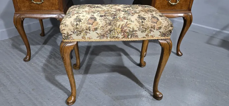 Discount Pamono Queen Anne Burr Walnut Dressing Table, 1920