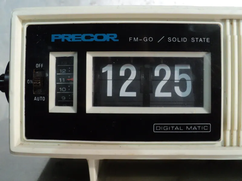 Pamono Radio and Digital Alarm Clock by Federal Communications Commission for Precor, 1970s> Electronics