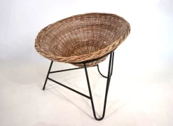 Pamono Rattan Basket Pod Lounge Chair, 1960> Garden Seating