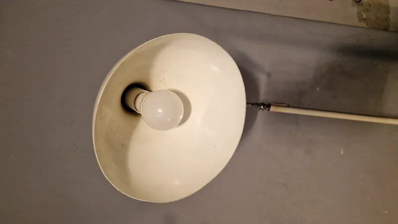 Pamono Reading Floor Lamp in Chromed Metal with White Cone and White Marble Base, 1960s> Floor Lamps