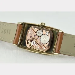 Pamono Rectangular Gold Case Watch from Omega, 1940s><noscript><img width=