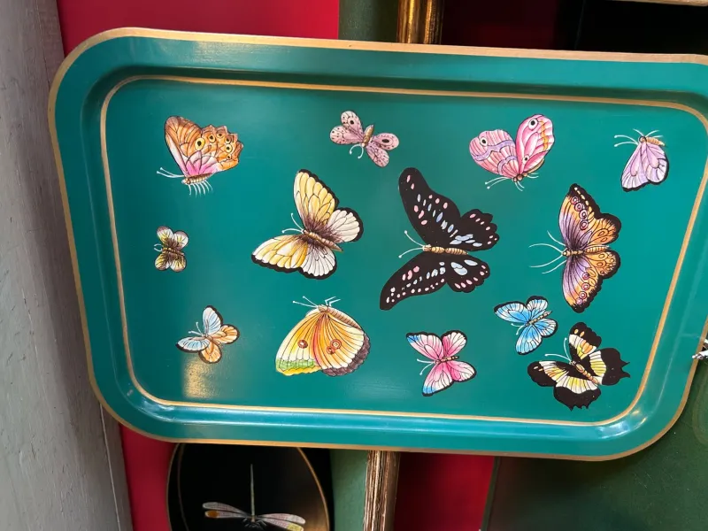 Pamono Rectangular Tray in Enameled Metal and Hand-Decorated Butterflies by Les Ottomans> Tabletop|Trays